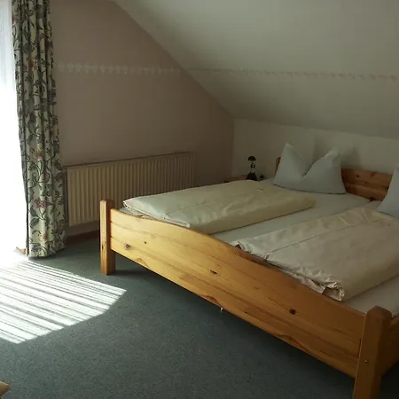 Dorfkrug Gæstehus 3*